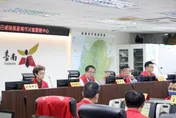 黃偉哲：台南「整體災情可控」有停電無停水斷訊　颱風假讓市民整備