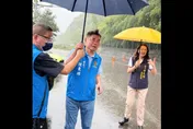 鍾東錦冒雨勘災！衝台3線大湖路段坍方現場畫面曝