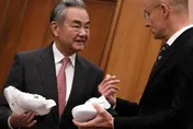 破天荒！匈牙利前外長「跳槽」比亞迪任高管　曾獲王毅贈慢跑鞋