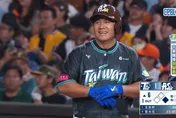 中職/明星賽8張「傳奇卡」！張泰山寶刀未老　代打一擊建功嗨翻全場