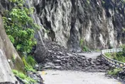 影/暴雨釀山崩！屏東霧台佳暮部落淪孤島　聯外道路全斷