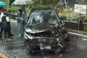 南投山區轎車撞遊覽車！酒測高達0.58　乘客苦等3小時氣炸