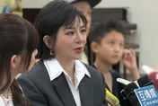 直擊/王彩樺重建鼻子成功！認花35萬「挖空異物」　女兒笑虧：整形界菩薩