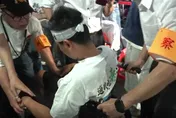絕食超過150小時　何元楷血糖值狂跌緊急送醫！