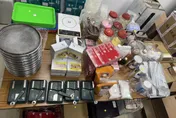 影/桃園農舍變毒工廠！竹聯幫信堂削價賣彩虹菸　6嫌遭起訴