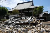 驚悚畫面曝光！熊本強震威力太猛　鐵軌竟被扭曲成「ㄑ字形」