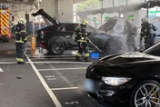 影/台北新生高架橋下停車場電動車起火　疑充電電池自燃