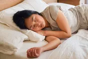 夢境如何形成？研究：大腦像剪接師重組記憶
