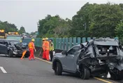 鴛鴦遇劫！國3竹山段爆胎停內線遭追撞　車尾全爛妻慘死