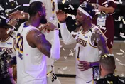 NBA/詹皇帶刀侍衛來了！前湖人奪冠班底加盟76人　相隔5年重聚拚冠