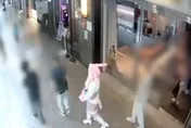 持槍當街擄走3火辣Coser　北檢起訴2惡煞