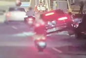影/無照男南港撞2車肇逃遺落毒菸彈　警循線逮人送辦