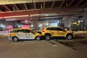 影/中和2計程車深夜追撞　2運將1乘客受傷送醫