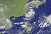 白海豚颳8級強風！北部山區豪雨狂炸　估明晨解除海警