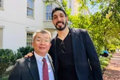 前NBA巨星驚喜宣布年底訪台！華盛頓巧遇蔡其昌　喊話要環島