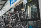 漢光42號北捷夜演！憲兵新迷彩亮相　驚見美援步槍上陣