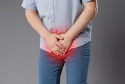 男子下體長黃顆粒誤認性病！醫曝兇手：異位皮脂腺