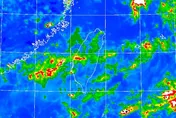 西南風挾雷雨彈殺到！「13縣市」大雨狂炸　一路下到深夜