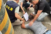 影/海巡破獲跨國毒品案！「人體夾毒」、偽裝腰果　14人全被逮
