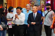 傅崐萁破冰韓國瑜喊「總統好」　藍委：老友玩笑話