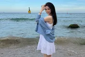 邱淑貞大女兒迎25歲生日！曬「海邊美照」仙氣十足
