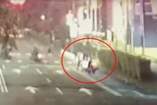 影/疑不滿機車聲響！新莊IKEA前爆持刀攻擊　警火速到場壓制逮人