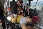影/「探索星號」船員頭部受創意識不清！海巡空勤降落甲板救援送醫