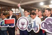 賴瑞隆抹紅柯志恩不成反自爆！網傻眼：真的急了