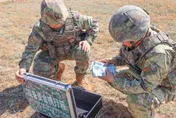 解放軍演練「戰備資金箱」驚見新台幣　軍事博主：謀劃登島後