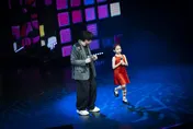 7歲愛女登台萌翻！ 康康打90分曝「扣分關鍵」 揭出道30年開唱計畫