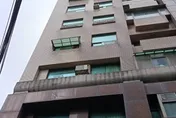 影/土城10層高樓「5樓燒起來」！3人一度受困