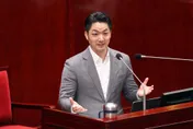 李多慧PO合體廣告遭青鳥出征！蔣萬安不忍了：她把台灣當第二個家