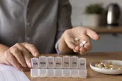 慢性藥亂吃慘了！男子竟釀急性腎損傷　醫：腎臟三連擊