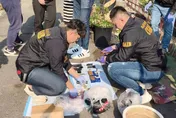 影/花盆成軍火庫！嘉義男包保鮮膜埋「手槍、百發子彈」落網