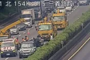國道1號三義段追撞車禍　車輛翻覆躺內車道回堵4公里