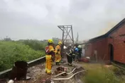 嘉義民雄清晨住宅大火！40歲女受困　警消救出送醫不治