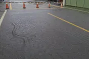 高雄湖內驚見豪雨淹沒馬路！台17甲線和平段雙向車道封閉