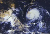 伸卡球路徑北修！「沙德爾」減弱掠北部海面　金馬防強風豪雨