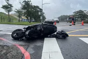 疑支線貨車未禮讓！旗津23歲重機男上班途中撞死　母崩潰