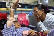 尼泊爾洪災至少580死！8歲男童爬樹求生母子奇蹟重逢
