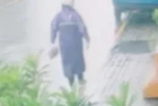 影/周氏蝦捲遭潑活蟑螂停業1天　嫌犯身影曝警鎖定1男