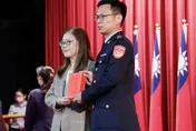 海巡去年查獲超13噸毒品 14名優秀幹部晉陞授階