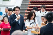 各界接盤總統府棄單1.5萬盒庇護工場月餅　潘孟安感謝：達原訂採購量