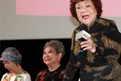 90歲周遊「拍打」77歲鳥來嬤的頭！她遭逼婚喊：渣男多我不要