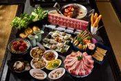 「8類英雄」吃這一鍋打66折！菊花盛開憑「1條件」送飲料