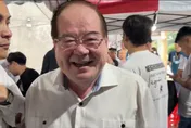 范振宗作勢掌摑鄭麗文！李乾龍摸記者喊：像我這樣摸你沒那麼嚴重