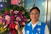 王惠美昨泣訴提名亂象　今送魏平政花籃祝「圓滿順利」