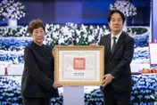 他在動盪年代化解衝突！饒穎奇告別式　賴總統親頒褒揚令感念