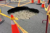 突發！高雄一晚連兩處路段塌陷　市府火速通宵搶修搶通