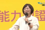 感動到掉淚？蘇巧慧笑回：雨太大啦！戴眼鏡的人都要整理一下
